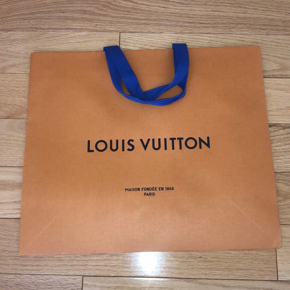 Medium Louis Vuitton shopping bag